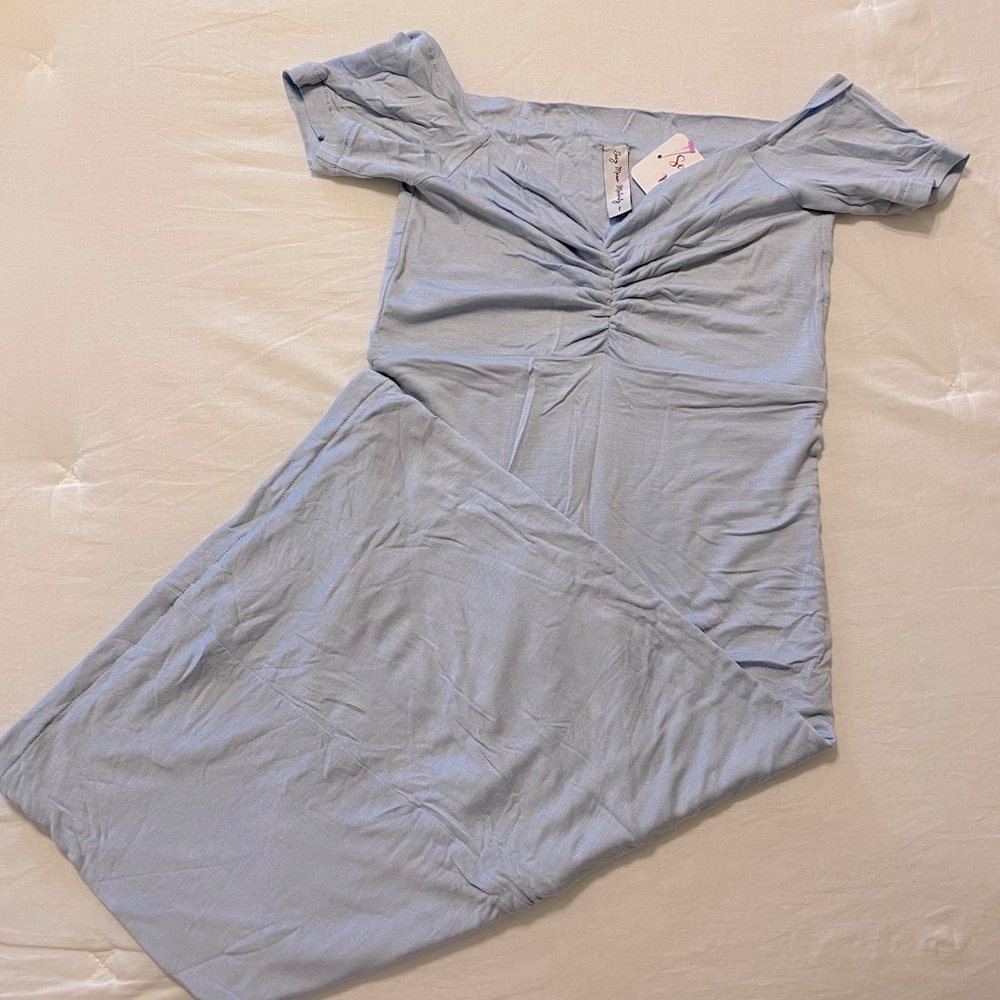 MATERNITY | Fitted Off-Shoulder Dress
